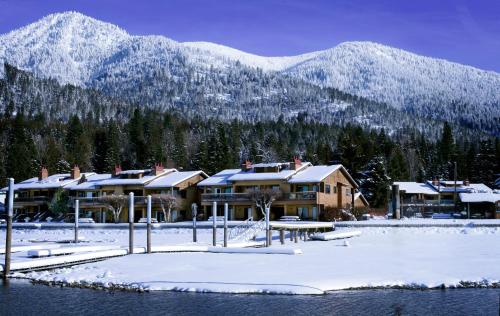 Pend Oreille Shores Resort - Accommodation - Hope