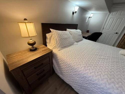 Close to Downtown - Free Parking in Grand Boulevard