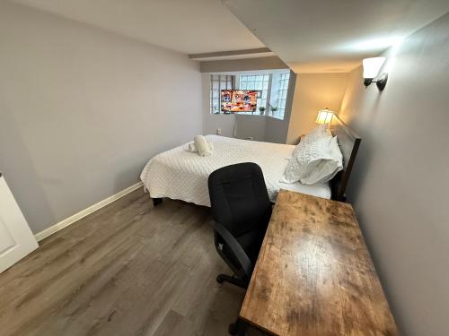 Close to Downtown - Free Parking in Grand Boulevard