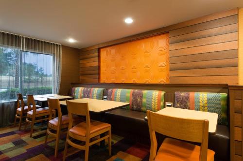 Fairfield Inn Orangeburg - image 11