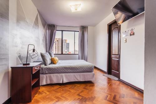 Double Room image 4