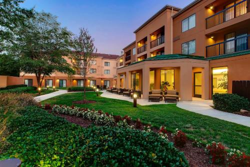 Courtyard by Marriott Richmond Airport in Sandston, USA