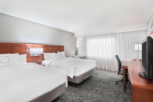 Courtyard Sarasota Bradenton Airport - image 11