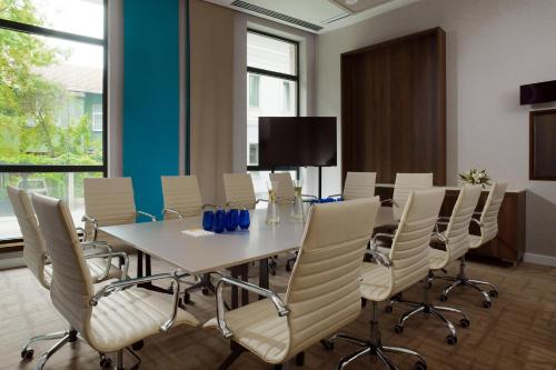 Courtyard by Marriott Sarajevo - image 7