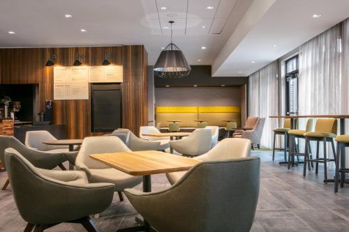 ห้องอาหาร, Courtyard by Marriott Sioux City Downtown/Convention Center in ใจกลางเมืองซู