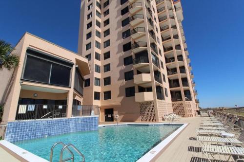 Broadmoor 804 in หาดเพอร์ดิโด