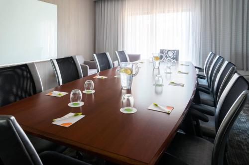 托莱多莫米/箭头万怡酒店