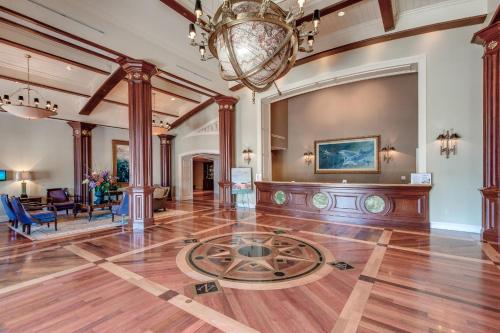 Emerald Grande W625 near Dewey Destin Harborside