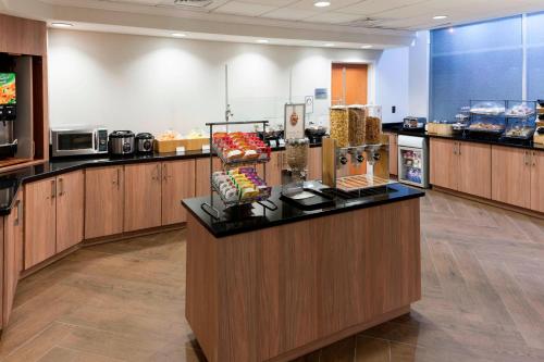 Fairfield Inn & Suites by Marriott Austin Parmer Tech Ridge - image 9