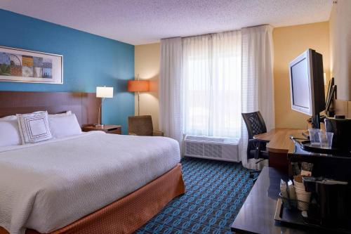 Fairfield Inn by Marriott Kalamazoo West - image 3