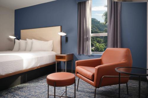 Courtyard by Marriott San Diego Mission Valley/Hotel Circle, Сан-Диего (фото 8)