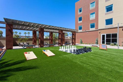 Courtyard by Marriott San Diego El Cajon - image 3