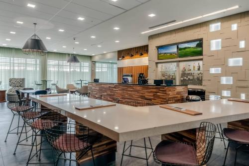 Courtyard by Marriott Savannah Airport - image 6