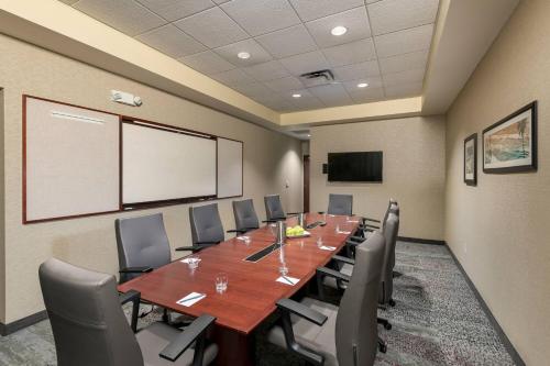 Courtyard by Marriott San Diego Oceanside - image 11