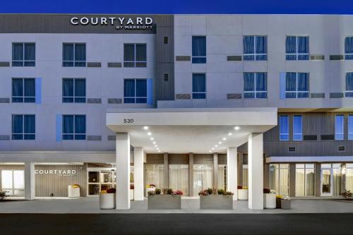 Courtyard by Marriott Hamilton in Hamilton, USA