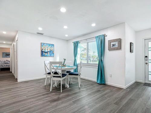 Bring Your Boat! Updated Home Close to 3 Beaches in Harlem Heights