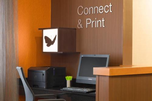 Country Inn & Suites by Radisson, Bismarck-Mandan - 편의 시설/서비스