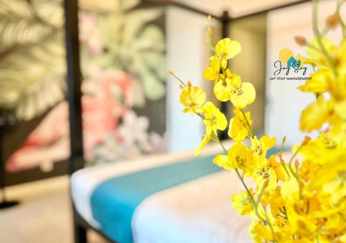 The Shore l Exclusive Private Garden l Luxury Suite l 4-9 pax l Melaka River View l Direct Mall l Jonker Street by Jay Stay Management