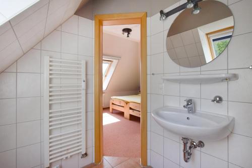 Apartment with Balcony image 8