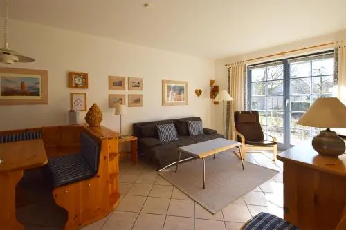 Eichenpark Haus 4 Wohnung 2 in Prerow, Deutschland