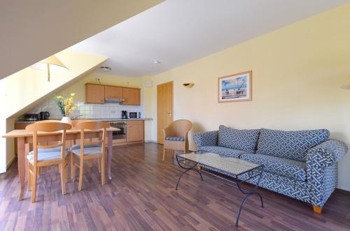 Meerlust 3 13 in زينجست