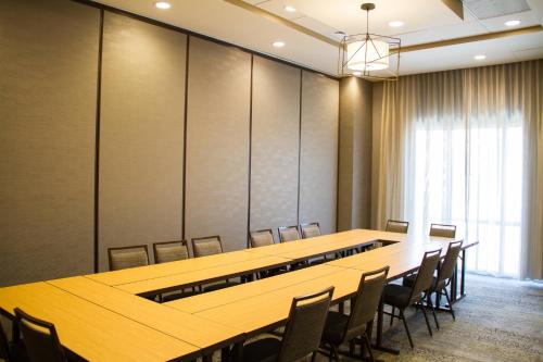Courtyard by Marriott Fort Walton Beach-West Destin - 회의실/연회장