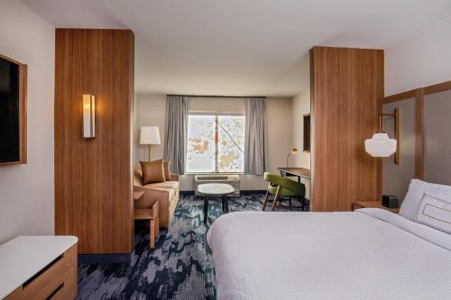 Fairfield Inn & Suites by Marriott Boston Walpole in Walpole, USA