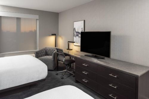 Fairfield Inn & Suites by Marriott Boston Logan Airport/Chelsea - image 6