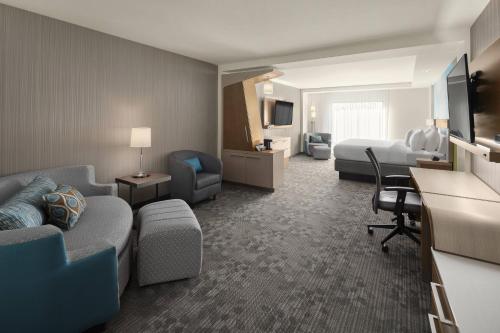 Courtyard by Marriott Seattle Northgate, Seattle (photo 11)