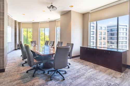 Courtyard by Marriott Silver Spring Downtown - image 8
