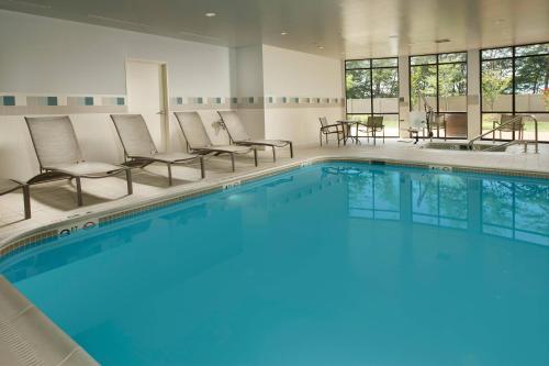 Courtyard by Marriott Waldorf - image 6