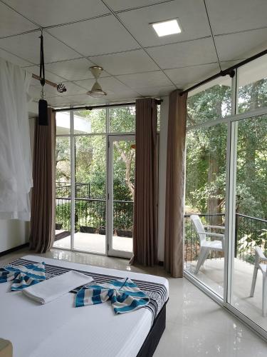 Deluxe Double Room image 6