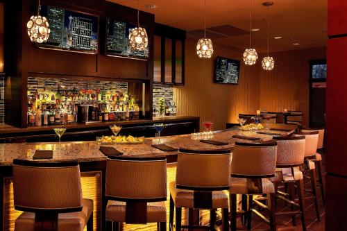 ผับ/เลาจน์, Courtyard by Marriott Seattle Sea-Tac Area in ทูคกิลา (WA)