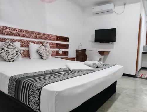 Double Room image 4