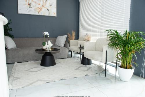 The Fine Line Lodge - image 4