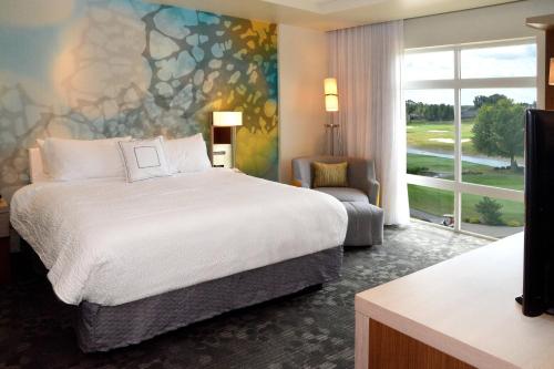 King Room with Sofa Bed - Golf View