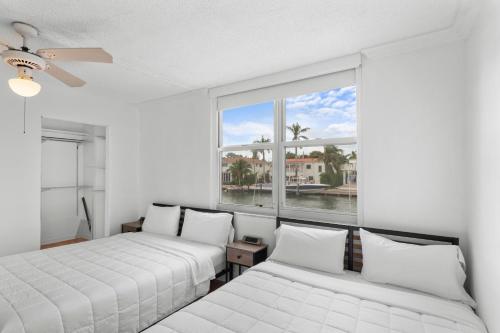 Bay Harbor Sunset Apt 2C Bay Harbor Sunset Apt 2C