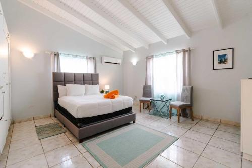 PCH23N - Close to Mangel Halto - Breezy Getaway 3BR house