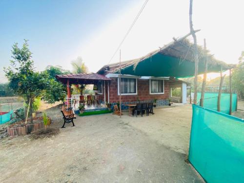 Sumati Raut Farm, Sāhān