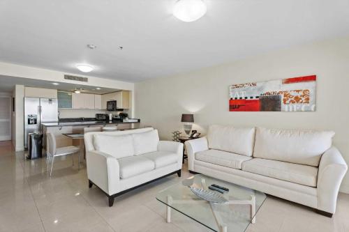 Beachfront - Turquoise View 2BR condo - BC353, Palm-Eagle Beach (foto 8)