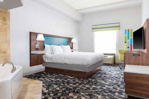 Hampton Inn & Suites Brookings - image 9