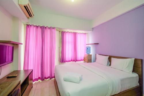 Comfort Studio at Margonda Residence 3 Apartment By Travelio