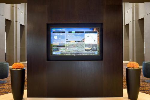 Courtyard by Marriott Newark Silicon Valley - image 10