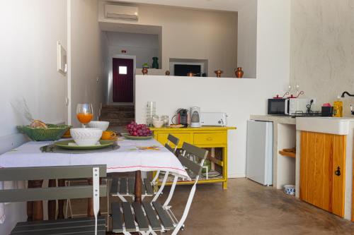 廚房, Casa da Xica - Casinhas com Alma in 托拉奧