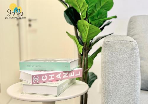 The Shore l Exclusive Private Garden l Luxury Suite l 4-9 pax l Melaka River View l Direct Mall l Jonker Street by Jay Stay Management