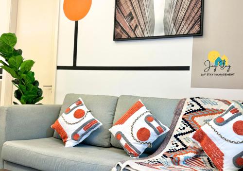 The Shore l Exclusive Private Garden l Luxury Suite l 4-9 pax l Melaka River View l Direct Mall l Jonker Street by Jay Stay Management