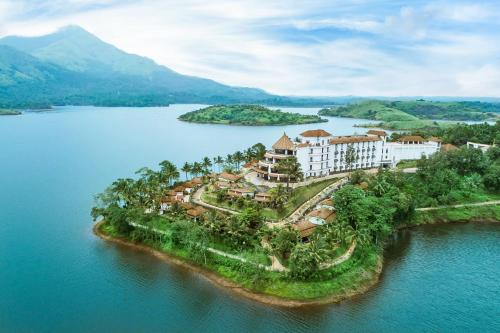 Entree, Taj Wayanad Resort & Spa, Kerala in Padinjarathara