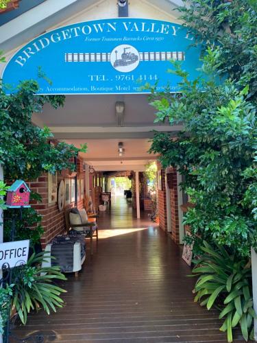 Bridgetown Valley Lodge