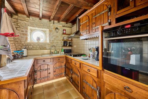 Konyha, La Maison de Lallier - à 35 min de Cherbourg (La Maison de Lallier - a 35 min de Cherbourg) in Turqueville