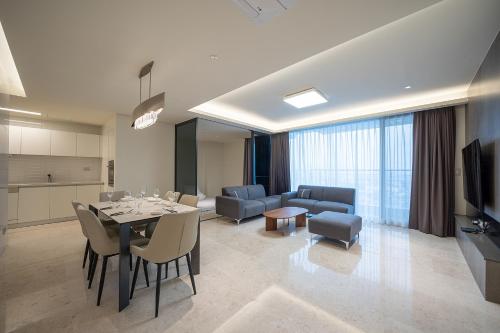 UH FLAT SIGNATURE DAEGU  in Daegu